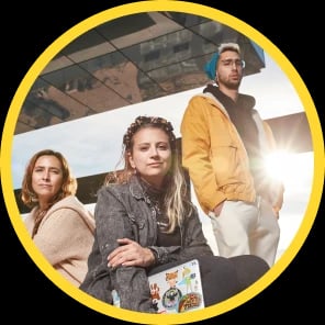 People working at Mercado libre