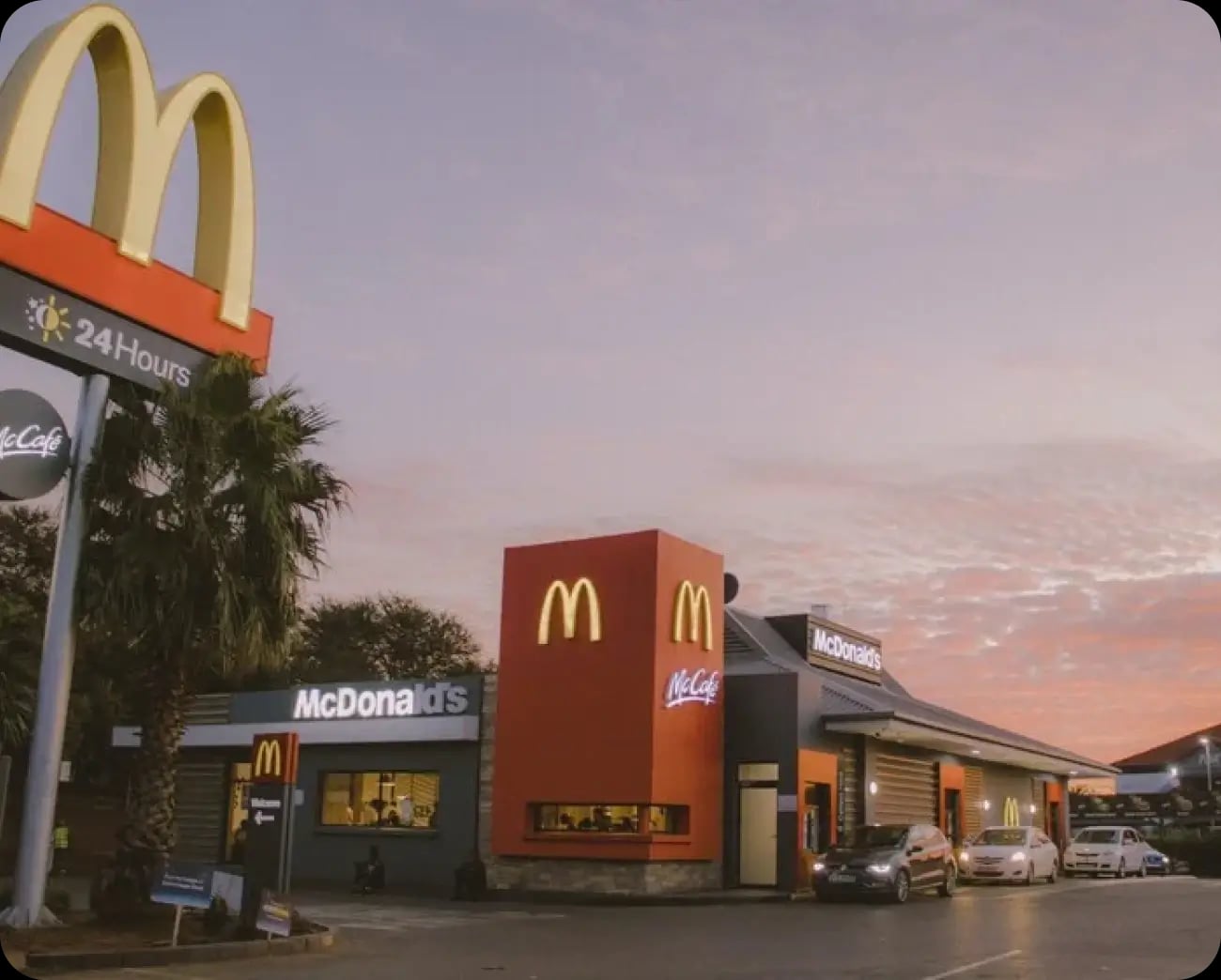 Mc Donalds restaurant